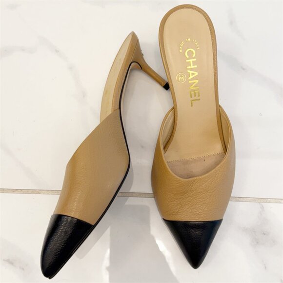 CHANEL Shoes - Chanel Beige/Black Leather And Canvas Pointed Toe Slide Sandals Size 37